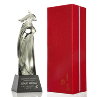 Trophée d'arts martiaux personnalisé en Liuli, gravé sur mesure, pour Wushu, Taekwondo, Judo, récompense de champion, plaque de tournoi mondial de Kung Fu