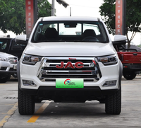 2025 JAC T8 Diesel Pickup Truck Transmission manuelle à 6 vitesses FWD Drive R18 taille des pneus avec caméra arrière voiture d'occasion fabriquée en Chine