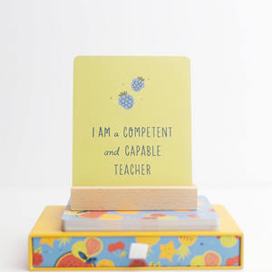 ชุดการ์ดยืนยันคำพูดสร้างแรงบันดาลใจสำหรับครูเพื่อส่งเสริมการเติบโตพร้อมผู้ถือบัตรเพื่อแสดง - Product Image 3