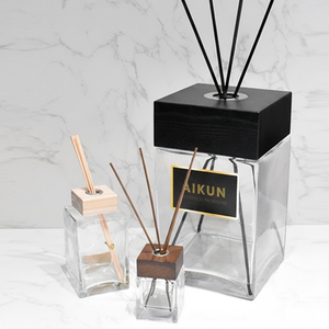 Aikun 5000ml Boîte Noire Échantillon 3 Jours Expédition 7 Jours Grande Capacité Diffuseur à Bâtonnets en Verre Carré avec Logo Autocollant et Parfum Longue Durée - Product Image 2