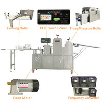 Multifonctionnel automatique rouleau de cannelle pain machine de production