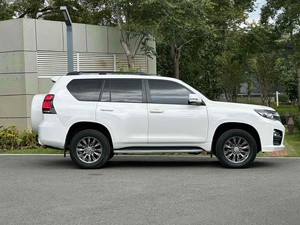 Toyota Prado d'occasion <span class=keywords><strong>2016</strong></span> <span class=keywords><strong>2</strong></span>.7L Automatique Luxe 5 places Conduite à gauche - Offre Spéciale à Prix Abordable - Product Image 4