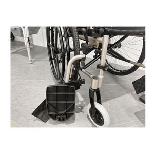 Fauteuil roulant pliant manuel en aluminium léger pour roues à dégagement rapide pour personnes âgées et handicapées Silla De Ruedas - Product Image 6