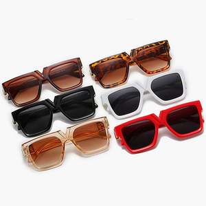 Lunettes de soleil carrées surdimensionnées pour femmes, personnalisées, dernières tendances 2021, vintage, noires, UV400 - Product Image 2