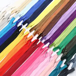 تصنيع 3 #5 # نهاية مفتوحة ملونة ملونة سستة النايلون غير مرئية للملابس السراويل أو المنسوجات المنزلية