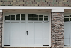JinPai Master Well Meilleure <span class=keywords><strong>Vente</strong></span> Personnalisé Automatique Électrique Sectionnel Double Peau <span class=keywords><strong>Voiture</strong></span> Bois Portes de <span class=keywords><strong>Garage</strong></span> Pour Villa - Product Image 2