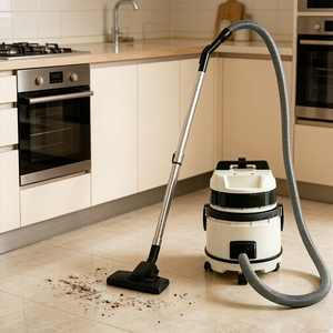 Aspiradora Silenciosa para Residencias de Ancianos, Hospitales y Guarderías, con Accesorios y Bajo Nivel de Ruido de 63dB(A), Diseñada para Sanitización - Product Image 5