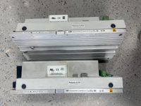 UNS0121A-ZV13BHE035301R0001 UNITROL1010 Unidad de Control PLC