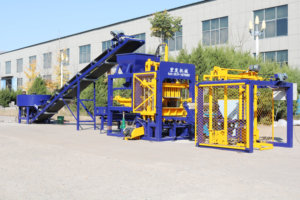 Macchina Automatica QT4-18 per Modellare Mattoni Cavi in Calcestruzzo con Pressione Idraulica a Risparmio Energetico 400x100x200mm - Product Image 5