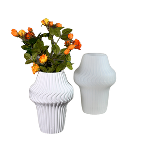 Jarrón Decorativo de Resina Hecho a Mano de Lujo, Morado, Verde, Blanco y Todo Tipo de Arte Moderno, Maceta, Centro de Mesa para el Hogar, Regalo para Ramadán y Eid - Product Image 1
