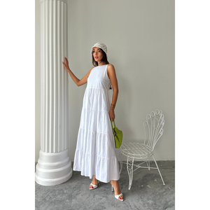 Vestido de Novia de Lino Blanco sin Mangas con Detalle de Llama Larga, Elegante y con Estilo - Product Image 4