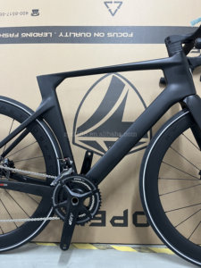 Bicicleta de Carretera de Fibra de Carbono 700C R10, Ligera, Aerodinámica, Deportiva, Urbana, 22 Velocidades, Frenos de Disco Hidráulicos <span class=keywords><strong>Shimano</strong></span> R2000, Aluminio - Product Image 3
