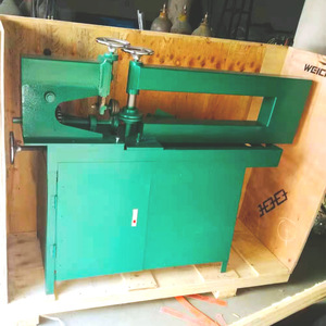Machine de découpe multifonctionnelle 380 V 2,2 Kw pour la découpe circulaire et triangulaire des panneaux de signalisation en aluminium et le pressage des bords - Product Image 3