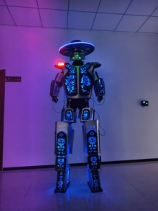 Disfraz <span class=keywords><strong>de</strong></span> Robot LED con Zancos para Adultos, Diseño Nuevo <span class=keywords><strong>de</strong></span> Guangzhou Namchi, para Caminar, con Luces LED, para Club Nocturno - Product Image 6
