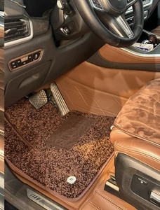 Accessoires de voiture de luxe personnalisés en diamant avec tapis de sol imperméable, anti-salissure et résistant à l'usure - Product Image 1