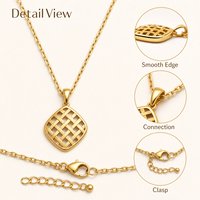 Collier Pendentif Géométrique en Treillis, Acier Inoxydable, Breloque Carrée Creuse, Chaîne à Maillons, Bijou Unisexe pour Usage Quotidien