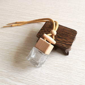 Personalizar lujo 8ml colgante coche difusor botella de perfume de vidrio con tapa de madera - Product Image 4