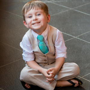 Baby <strong>Suit</strong> <strong>Boys</strong> High Quality Formal Children's Clothing with Wooden Button <strong>Boys</strong> Outfits (Vest+Pants) - Product Image 3