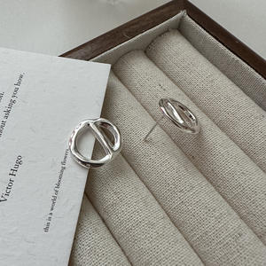 Joyería Fina, Joyería Minimalista y Moderna, Pendientes <span class=keywords><strong>de</strong></span> <span class=keywords><strong>Plata</strong></span> <span class=keywords><strong>de</strong></span> Ley <span class=keywords><strong>925</strong></span> <span class=keywords><strong>de</strong></span> Alta Calidad con Forma Ovalada y Diseño Hueco - Product Image 4