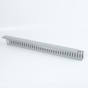 Goulotte de câblage en PVC blanc avec compartiments fermés / Canalisation de câblage - Product Image 5