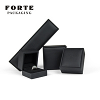 Forte PU Cuir Offre Spéciale Forme Carrée Boîte À Bijoux De Luxe Pendentif Boîte Emballage Anneau Boîte Pour Le Stockage