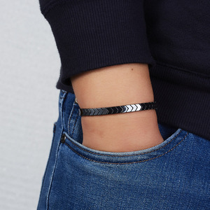 Thời Trang Mới Người Đàn Ông Của Vòng Đeo Tay Tình Yêu Mũi Tên & Bóng Hình Dạng Màu Đen Hematit Chữa Bệnh Hạt Cho Trọng Lượng Giảm Cân Hiệu Quả Sức Khỏe Đồ Trang Sức Quà Tặng - Product Image 4