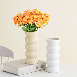 Jarrón de Cerámica Nórdico al por Mayor, Diseño Artístico Creativo para Uso en Interiores, para Hoteles, Bodas y Decoración del Hogar - Product Image 2