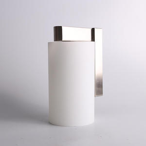 Lámpara LED de pared de aluminio, candelabro decorativo para dormitorio - Product Image 4