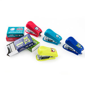 Mini <span class=keywords><strong>Engrapadora</strong></span> <span class=keywords><strong>Kawaii</strong></span> M&G 24/6 Mini, 4 Colores Vivos, Material Escolar para Estudiantes, <span class=keywords><strong>Engrapadora</strong></span> Elegante y Duradera - Product Image 3