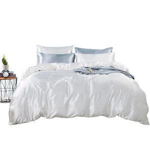 Mới Đến Trắng <span class=keywords><strong>Comforter</strong></span> <span class=keywords><strong>Silk</strong></span> Bedding <span class=keywords><strong>Set</strong></span> Bán Buôn Tùy Chỉnh Phòng Ngủ Màu Hồng Vua Kích Thước Sang Trọng Duvet Bedding <span class=keywords><strong>Set</strong></span>// - Product Image 4