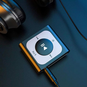 เครื่องเล่น MP3 แบบพกพา BT 5.0 น้ำหนักเบาพิเศษ พร้อมวิทยุ FM และคลิปหนีบหลัง เหมาะสำหรับวิ่งจ๊อกกิ้งและออกกำลังกาย ขายส่งจากโรงงาน - Product Image 5