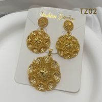Parure de bijoux vintage étanche anti-ternissement en cuivre plaqué or avec pendentif filigrane et boucles d'oreilles pour femme