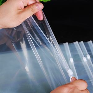 Bolsa de almacenamiento tipo PE con autosellado transparente con cremallera para <span class=keywords><strong>ropa</strong></span> <span class=keywords><strong>y</strong></span> <span class=keywords><strong>ropa</strong></span> íntima, bolsa de piruleta con estampado esmerilado - Product Image 3