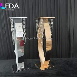 ชั้นวางดอกไม้โลหะตกแต่งโต๊ะสไตล์โมเดิร์น LEDA สีทองเงิน พร้อมกระจก สำหรับตกแต่งงานแต่งงาน - Product Image 3