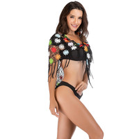 Fabriek Oem Odm 2 In 1 Kleurrijke Onregelmatige Haak Mesh Kwast Sjaal Sexy Visnet Gebreide Bikini Badpak Vrouwen Strandkleding Cover Up