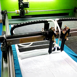 Machine de découpe laser double tête Kelite 1610 pour col de polo, textile, type portique CO2, CNC, précision 0,05 mm, DXF, haute performance - Product Image 1