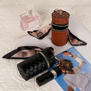 Estuche Organizador de Lápices Labiales Boho de Cuero Vegano Trenzado, Bolsa Cilíndrica para Llavero con Correa Decorativa, Mini Soporte para Lápiz Labial, Colgante para Bolso - Product Image 3