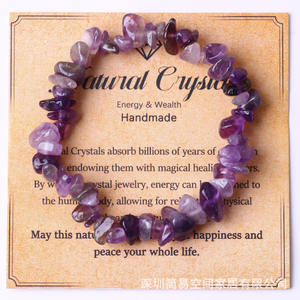 Großhandel Naturstein Kristall Perlen Armband für Frauen Beliebte unregelmäßige kleine gebrochene Stein Amethyst Armband - Product Image 5