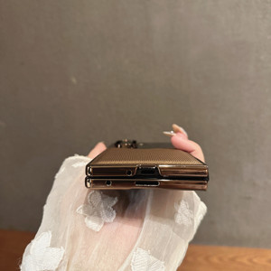 Funda de teléfono de cuero Mushang con bordes chapados de lujo para <span class=keywords><strong>Samsung</strong></span> Galaxy Z <span class=keywords><strong>Fold</strong></span> 7 6 5 4 <span class=keywords><strong>3</strong></span> con película de vidrio templado de pantalla frontal - Product Image 6