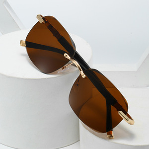 Nouvelles Lunettes de Soleil Unisexe Sans Monture à Bords Coupés en Métal UV400 Tendance 2024 – Idéales pour la Pêche, la Conduite, la Photographie Urbaine et la Mode - Product Image 3