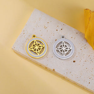 Abalorios redondos con nudo <span class=keywords><strong>de</strong></span> bruja <span class=keywords><strong>de</strong></span> circón transparente para collar, pendientes, fabricación <span class=keywords><strong>de</strong></span> joyas, colgantes <span class=keywords><strong>de</strong></span> amuleto <span class=keywords><strong>de</strong></span> <span class=keywords><strong>brujería</strong></span> <span class=keywords><strong>de</strong></span> Color dorado <span class=keywords><strong>de</strong></span> acero inoxidable - Product Image 4