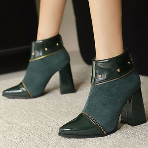 Bottines à talons carrés hauts en daim patchwork pour femmes, grande taille 48, avec fermeture éclair décorative et rivets métalliques, idéales pour les pieds larges - Product Image 1