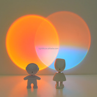 Lámpara Proyector de Atardecer Recargable con Forma de Mini Robot, Luz Nocturna LED Giratoria con Efecto Arcoíris para Decoración de Cumpleaños, Fotografía y Fiestas