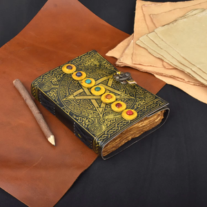 Compre el Diario de Cuero Celestial Star 7 Stone con Estilo Vintage y Grabado a Mano en Relieve, en Venta - Product Image 5