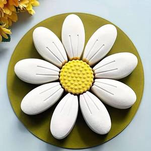 MUYULINS factory can customize DIY 3D chrysanthemum LFGB food-grade <b>baking</b> and <b>silicone</b> mousse cake molds - Product Image 6