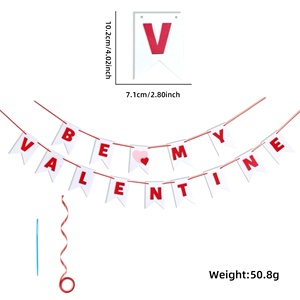 Guirlande de la Saint-Valentin faite à la main, écologique, en papier et feutre, forme rectangulaire, imprimé animal, style mignon - Product Image 2