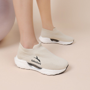 รองเท้าวิ่งตาข่าย GallonShark สำหรับทุกเพศ รุ่นฤดูร้อน น้ำหนักเบา ระบายอากาศได้ดี พื้นรองเท้าแบบมีเบาะ เหมาะสำหรับออกกำลังกายกลางแจ้ง ฟิตเนส และการฝึกซ้อม - Product Image 1