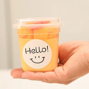 Vente en gros de petites tasses à <span class=keywords><strong>yaourt</strong></span> rondes transparentes en plastique de 5oz personnalisées petites tasses à crème glacée en plastique pour dessert et <span class=keywords><strong>yaourt</strong></span> avec couvercle - Product Image 4