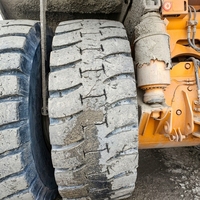 Pneus miniers MAXAM 33.00R51 27.00R49, pneus géants OTR pour camions miniers rigides CAT 785 et Komatsu 730E