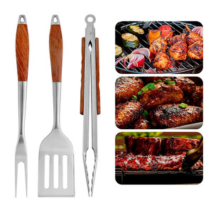 Ensemble de 3 outils de barbecue robustes en acier inoxydable extra épais avec spatule, fourchette et pinces à manche en bois de rose pour grillades en extérieur - Product Image 1